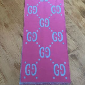 Gucci GG jacquard pink/blue scarf brand new with tag